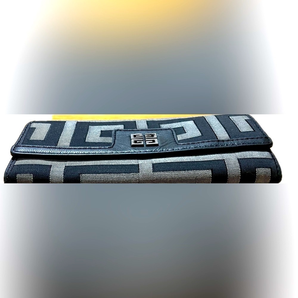 Rare Givenchy Monogram Women’s Long Canvas Wallet, Black/Gray Monogram - Picture 7 of 10